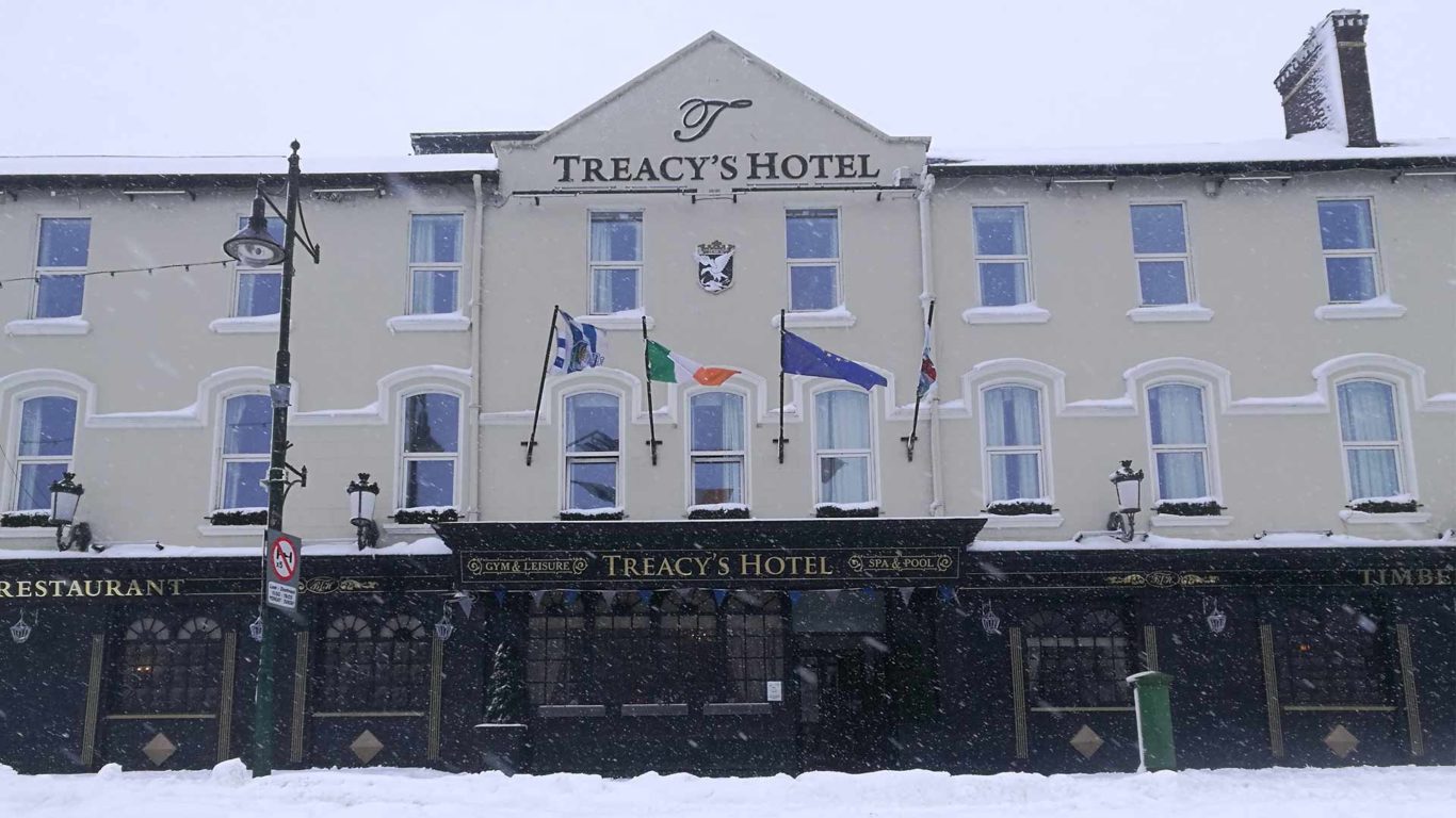 treacys-waterford-hotel-snow-(1)
