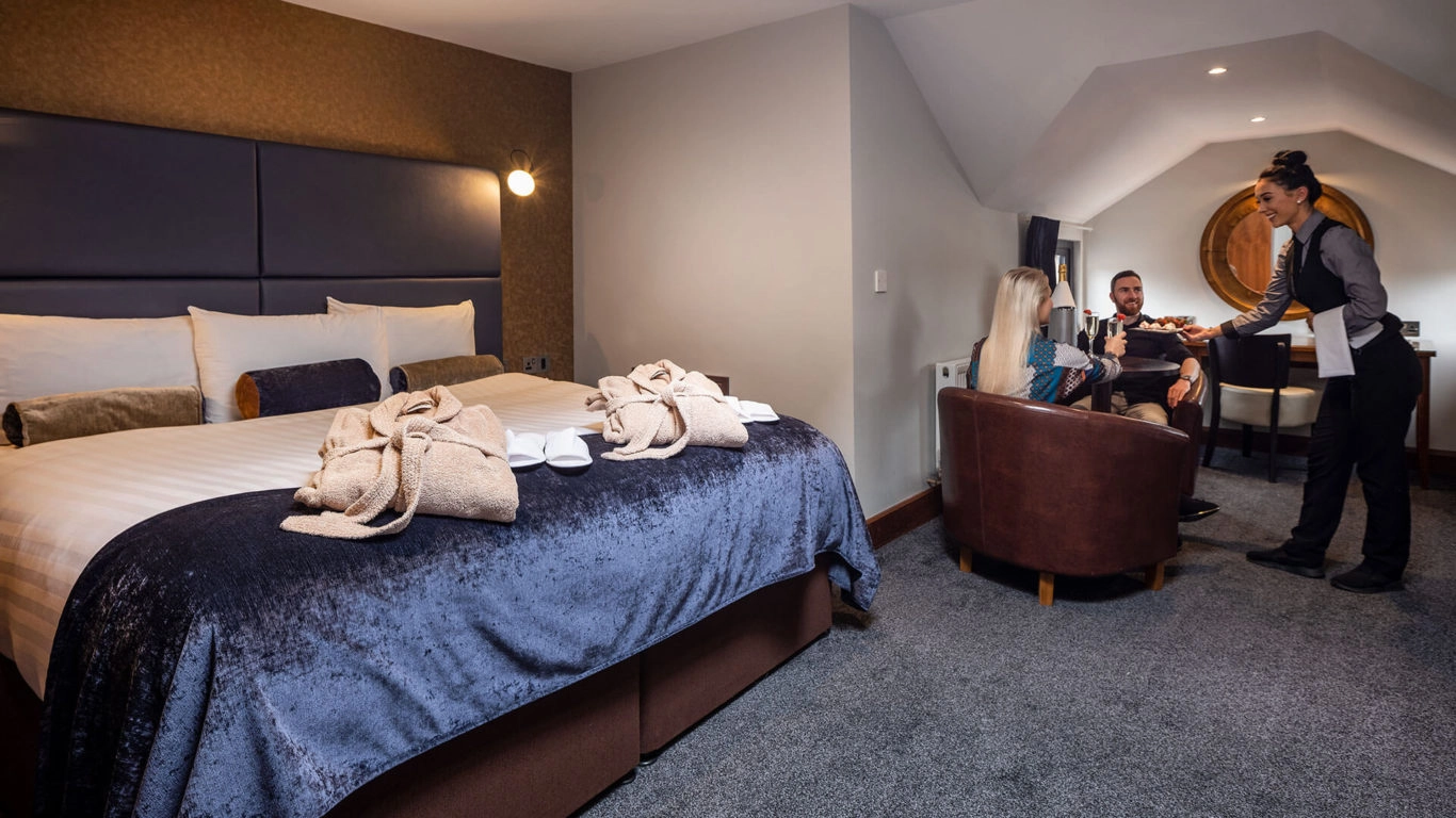 Rooms Hotels In Waterford City Waterford Hotels Treacys Hotel